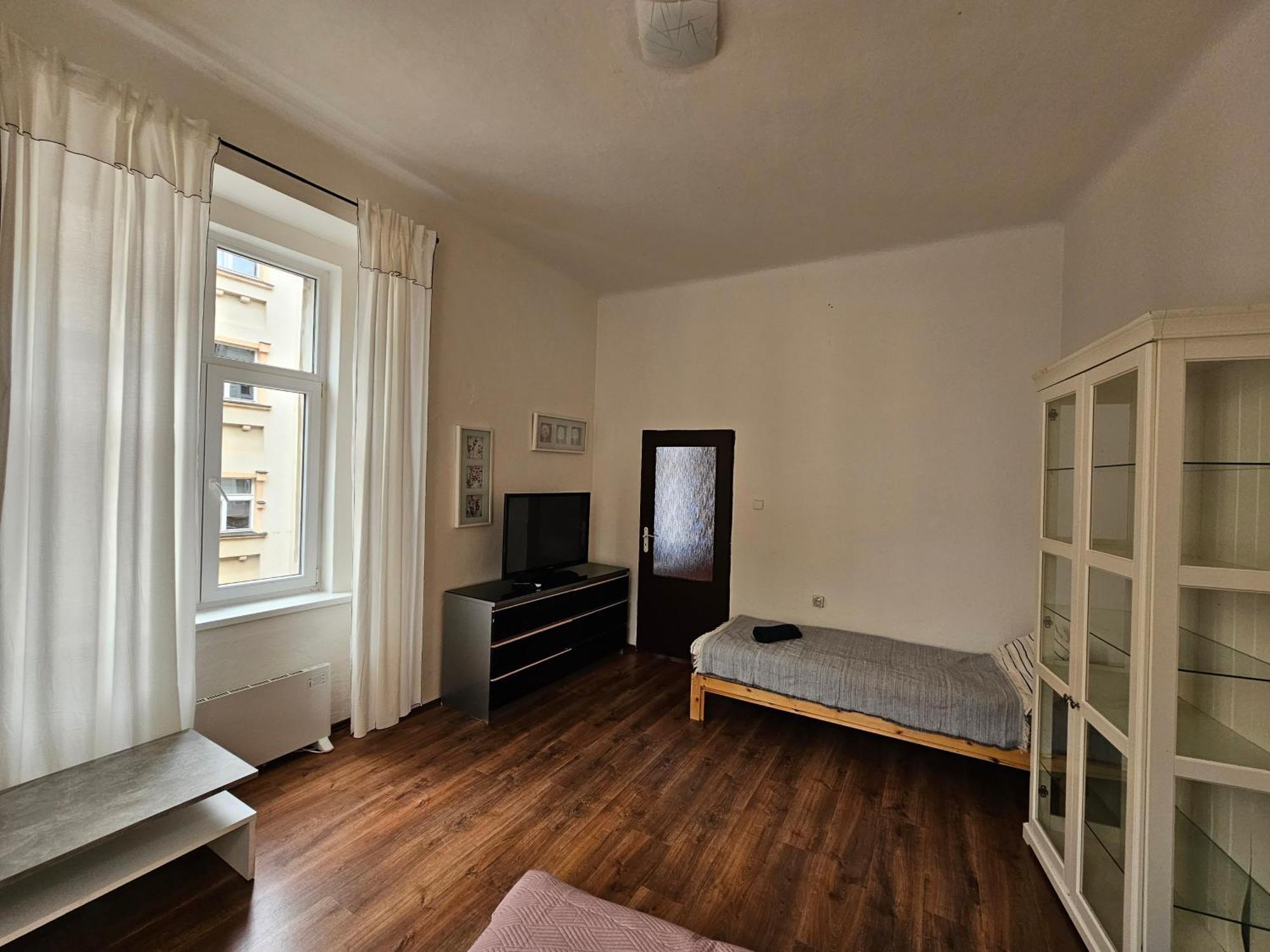 Apartments Zizkov 2C Прага Экстерьер фото